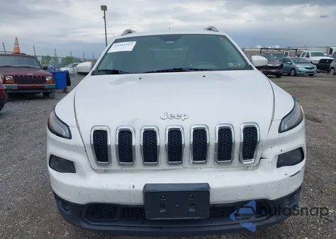 2015 Jeep Cherokee Latitude из США, поврежденный, VIN 1C4PJMCS2FW502580